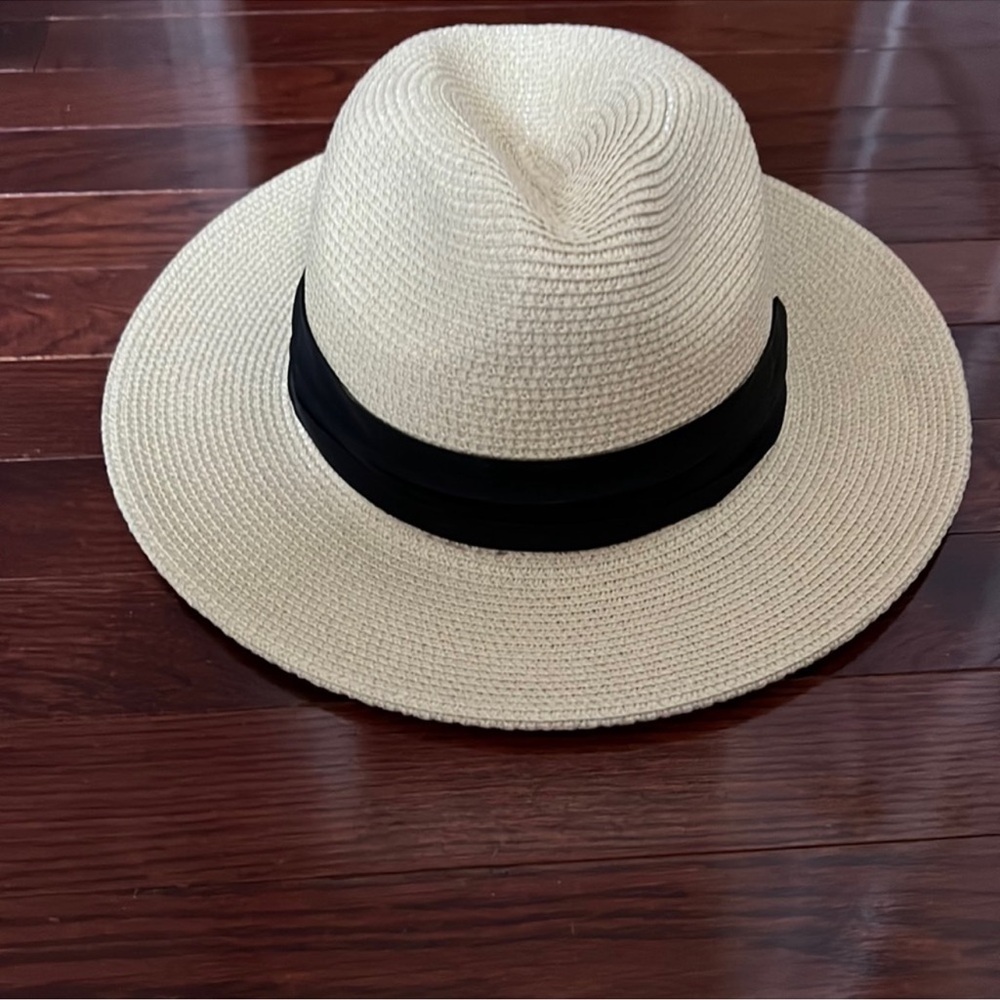 Straw hat- OS - Picture 2 of 3